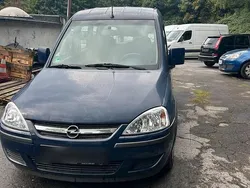 Blau Gebraucht 2007 Opel Combo Van / Kleinbus | 3.500 €