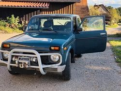 Grün Gebraucht 2006 Lada niva SUV | 5.900 €