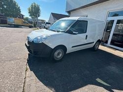 Weiß Gebraucht 2016 Opel Combo Kombi | 5.850 € (Fairer Preis)