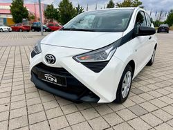 Weiß Gebraucht 2021 Toyota Aygo Kleinwagen | 8.900 € (Fairer Preis)