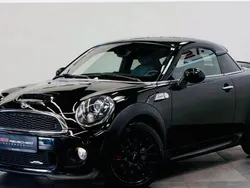 Schwarz Gebraucht 2012 Mini John Cooper Works Coupé Coupé | 8.900 € (Fairer Preis)