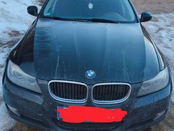 Schwarz Gebraucht 2011 BMW 318 Kombi | 3.990 € (Superpreis)