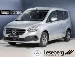 Silber Gebraucht 2023 Mercedes 180 Style Limousine | 24.980 € (Superpreis)
