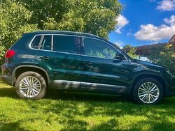 Grün Gebraucht 2015 VW Tiguan Sportline SUV | 10.800 € (Guter Preis)