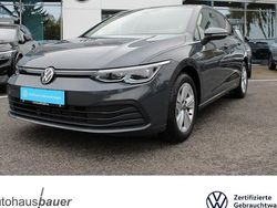 Grau / delfingrau (metallic) Gebraucht 2023 VW Golf VIII Life Limousine | 21.680 € (Guter Preis)