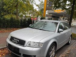 Silber Gebraucht 2003 Audi A4 Kombi | 1.999 € (Fairer Preis)