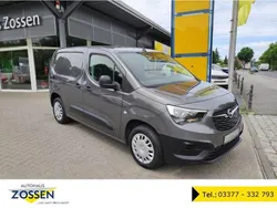 Grau Gebraucht 2022 Opel Combo Van / Kleinbus | 18.450 € (Etwas zu teuer)