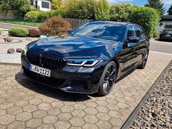 Schwarz Gebraucht 2022 BMW 540 Shadowline Kombi | 56.999 € (Teuer)