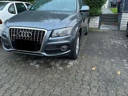 Grau Gebraucht 2011 Audi Q5 S-Line SUV | 12.000 € (Guter Preis)