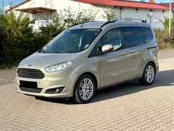 Silber Gebraucht 2015 Ford Tourneo Courier Titanium Van / Kleinbus | 7.990 € (Guter Preis)