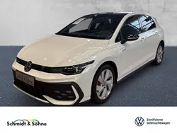 Pure white (weiß) Neu 2025 VW Golf VIII GTE Limousine | 48.982 € (Etwas zu teuer)