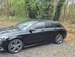 Schwarz Gebraucht 2016 Mercedes CLA180 Shooting Brake AMG line Kombi | 17.000 € (Guter Preis)