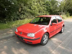Rot Gebraucht 1998 VW Golf IV Kleinwagen | 1.000 € (Fairer Preis)