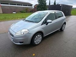 Silber Gebraucht 2009 Fiat Grande Punto Kleinwagen | 2.400 € (Fairer Preis)