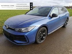 Reef blue metallic Neu 2024 VW Passat R-line Kombi | 47.990 € (Guter Preis)