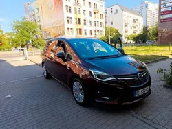 Rot Gebraucht 2017 Opel Zafira Tourer Innovation Van / Kleinbus | 10.999 € (Guter Preis)