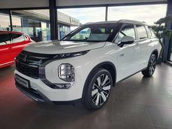 Neu 2025 Mitsubishi Outlander P-HEV Edition Kombi | 57.065 € (Teuer)