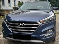 Blau Gebraucht 2016 Hyundai Tucson Trend SUV | 12.999 € (Guter Preis)
