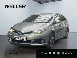 Silber Gebraucht 2016 Toyota Auris Touring Sports Design Kombi | 13.980 € (Etwas zu teuer)