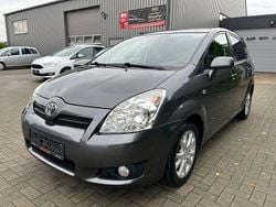 Grau Gebraucht 2008 Toyota Corolla Verso Team Van / Kleinbus | 4.990 € (Fairer Preis)