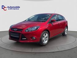 Rot Gebraucht 2013 Ford Focus Champions Edition Limousine | 7.490 € (Etwas zu teuer)