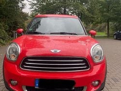 Rot Gebraucht 2011 Mini Cooper Countryman SUV | 5.900 € (Fairer Preis)