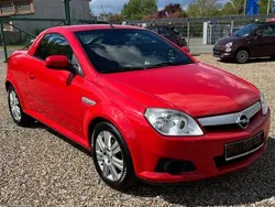Rot Gebraucht 2006 Opel Tigra Enjoy Cabrio | 1.990 € (Fairer Preis)