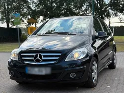 Schwarz Gebraucht 2008 Mercedes B180 Van / Kleinbus | 3.200 €