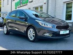 Grau Gebraucht 2015 Kia Ceed Limousine | 9.999 € (Guter Preis)