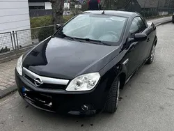 Schwarz Gebraucht 2007 Opel Tigra Design Edition Cabrio | 1.199 € (Superpreis)