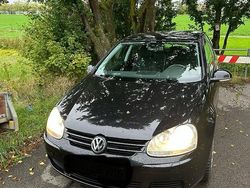 Schwarz Gebraucht 2005 VW Golf V Limousine | 3.300 € (Fairer Preis)
