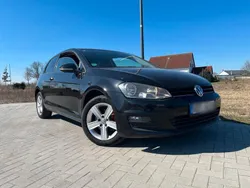 Schwarz Gebraucht 2013 VW Golf VII Kleinwagen | 4.500 € (Etwas zu teuer)