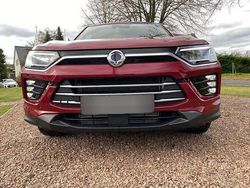 Rot metallic Gebraucht 2022 Ssangyong (KGM) Korando | 21.950 €