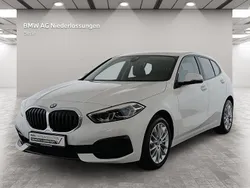Weiß Gebraucht 2024 BMW 118 Comfort Edition Kleinwagen | 28.900 € (Fairer Preis)