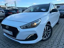 Weiß Gebraucht 2019 Hyundai i30 YES! Kombi | 6.990 €
