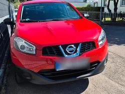 Rot Gebraucht 2011 Nissan Qashqai +2 SUV | 7.700 € (Guter Preis)