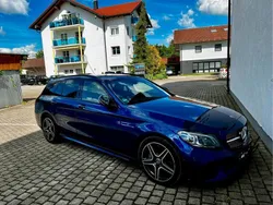 Blau Gebraucht 2018 Mercedes C220 AMG line Limousine | 23.750 € (Fairer Preis)