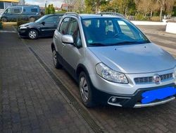 Silber Gebraucht 2013 Fiat Sedici SUV | 4.500 € (Fairer Preis)