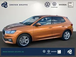 Phoenixorange premium meta... Gebraucht 2024 Skoda Fabia Selection Limousine | 23.499 € (Fairer Preis)