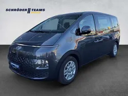 Graphite grey Gebraucht 2024 Hyundai Staria Trend Van | 43.490 € (Fairer Preis)