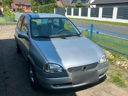 Silber Gebraucht 2000 Opel Corsa Kleinwagen | 300 € (Superpreis)