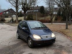 Blau Gebraucht 2003 Mercedes A160 Avantgarde Van / Kleinbus | 1.999 € (Fairer Preis)