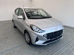 Silber Gebraucht 2021 Hyundai i10 Select Kleinwagen | 10.490 € (Guter Preis)