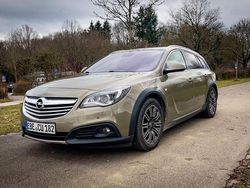 Grün Gebraucht 2014 Opel Insignia Country Tourer Kombi | 8.450 € (Fairer Preis)