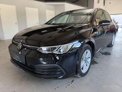 Schwarz Gebraucht 2023 VW Golf VIII Life Limousine | 23.690 € (Guter Preis)