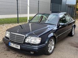 Schwarz Gebraucht 1995 Mercedes E500 Limousine | 74.900 €