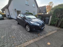 Blau Gebraucht 2017 Ford Fiesta Titanium Kleinwagen | 7.100 € (Guter Preis)