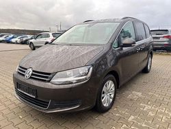 Braun Gebraucht 2017 VW Sharan R Van / Kleinbus | 13.999 € (Superpreis)