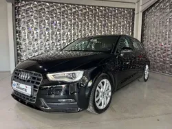 Schwarz Gebraucht 2016 Audi A3 Sportback Ambition Kleinwagen | 15.999 € (Guter Preis)