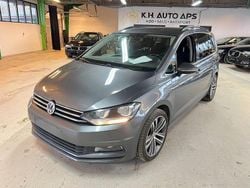 Grau Gebraucht 2017 VW Touran Comfortline Van / Kleinbus | 10.495 € (Guter Preis)